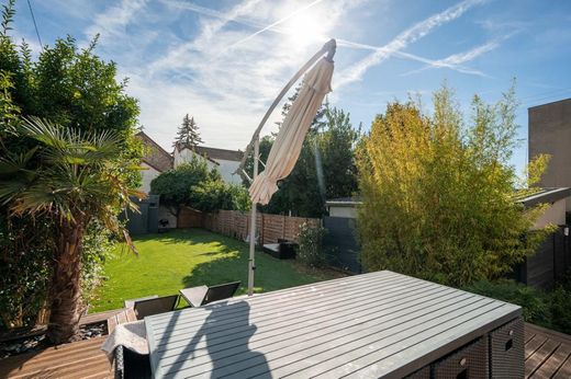 Luxury home in Enghien-les-Bains, Val d'Oise