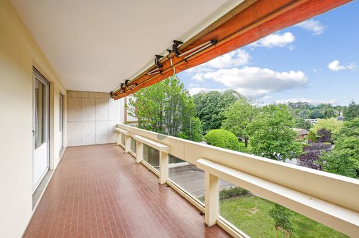 Apartment in Écully, Rhône