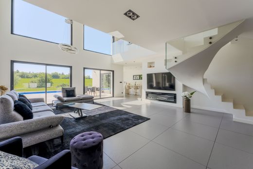 Luxury home in Écully, Rhône
