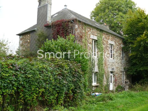 Luxury home in Saint-Charles-de-Percy, Calvados