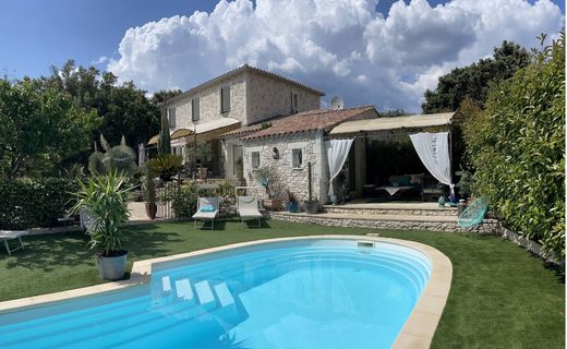 호화 저택 / Uzès, Gard