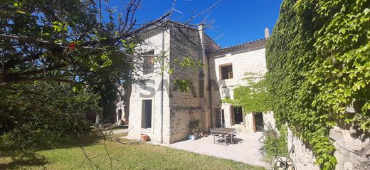 Luxe woning in Vergèze, Gard