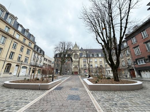 Apartment in Reims, Marne