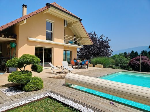 Maison de luxe à Montcel, Savoie