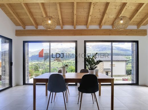 Luxe woning in La Cabanasse, Pyrénées-Orientales