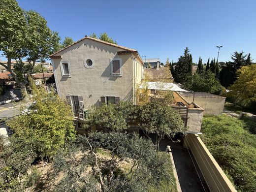 Luxus-Haus in Le Pouget, Hérault