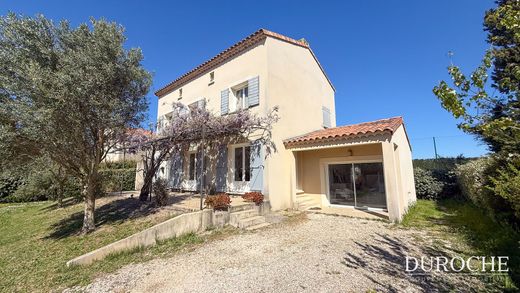 Элитный дом, Sauveterre, Gard