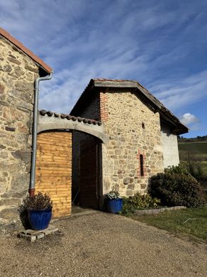 Luxus-Haus in Saint-Genest-Malifaux, Loire