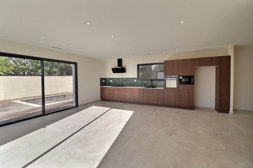 ﻓﻴﻼ ﻓﻲ Gallargues-le-Montueux, Gard