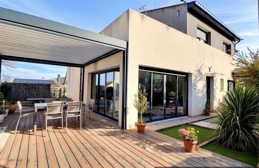 Villa en Saint-Aunès, Herault