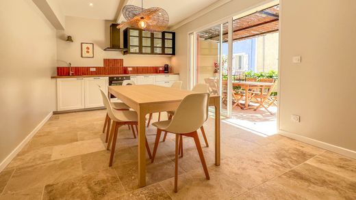 Maison de luxe à Collobrières, Var