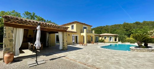 Lüks ev Fayence, Var