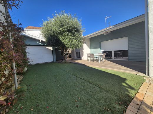 Casa de lujo en Arcachon, Gironda