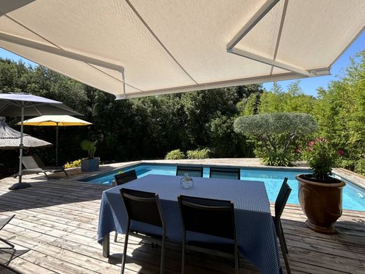 Casa di lusso a Uzès, Gard