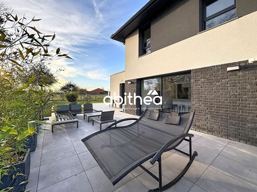 Luxury home in Dainville, Pas-de-Calais
