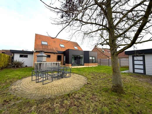 Luxus-Haus in Annoeullin, Nord