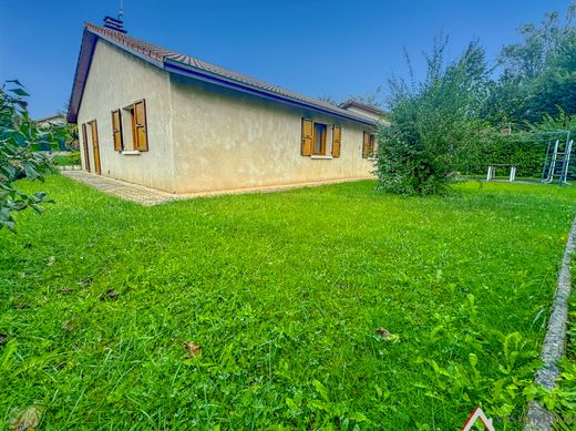 Casa di lusso a Sassenage, Isère