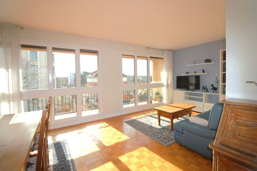 Apartment in Saint-Maur-des-Fossés, Val-de-Marne