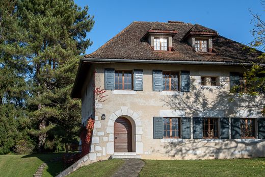 Luxury home in Menthon-Saint-Bernard, Haute-Savoie