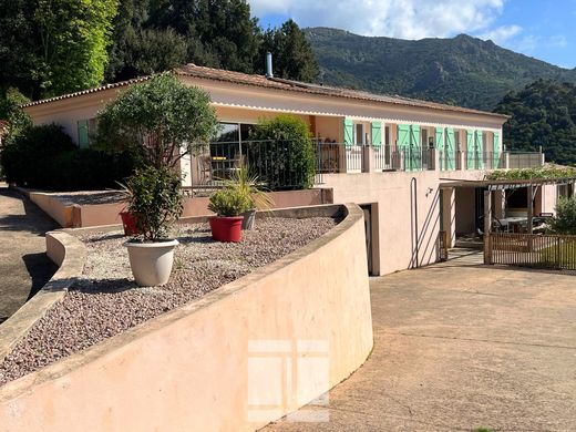 别墅  Sarrola, South Corsica