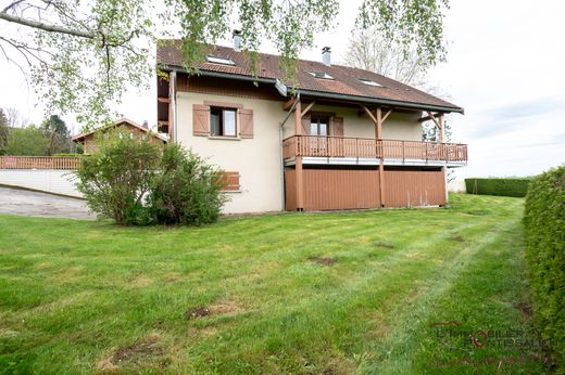 Luxus-Haus in Métabief, Doubs