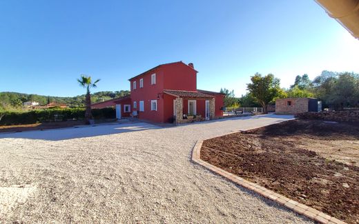 Вилла, Cuers, Var