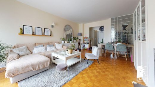Apartment in Le Pecq, Yvelines