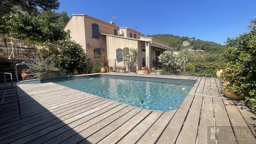 Maison de luxe à Toulon, Var