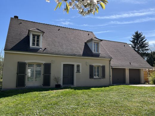 Luxury home in Ury, Seine-et-Marne