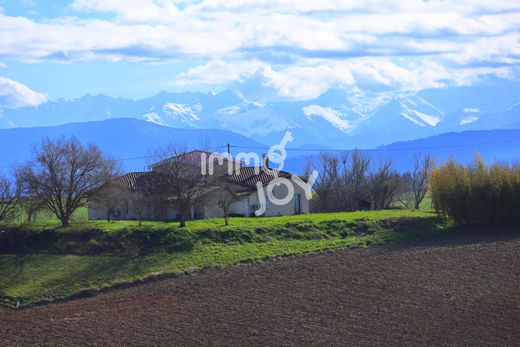Luxury home in Esperce, Upper Garonne