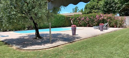 Appartamento a Aubagne, Bocche del Rodano