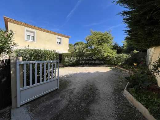 Villa in Sanary-sur-Mer, Var