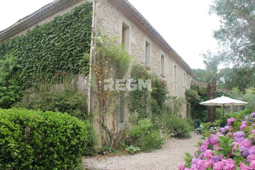 Casa di lusso a Blaignan, Gironda