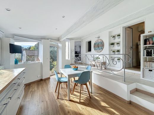 Luxus-Haus in Fréjus, Var