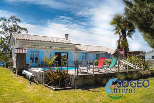 Luxury home in Audenge, Gironde