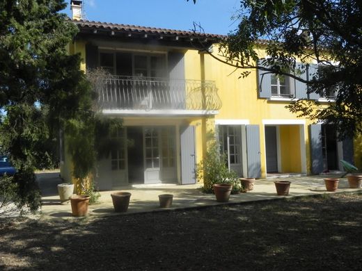Villa en Arles, Bocas del Ródano