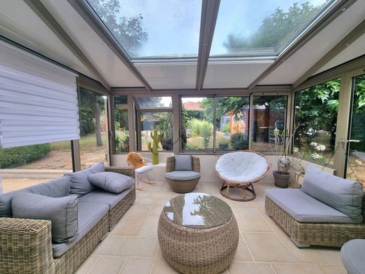 Πολυτελή κατοικία σε Veigné, Indre-et-Loire