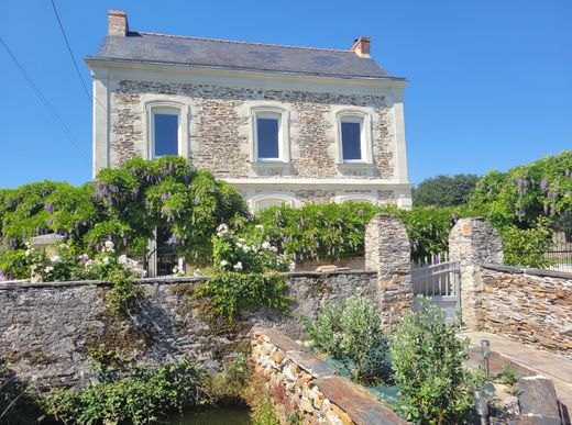 Luxury home in Bécon-les-Granits, Maine-et-Loire