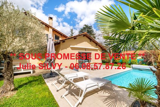 Luxury home in Curis-au-Mont-d'Or, Rhône