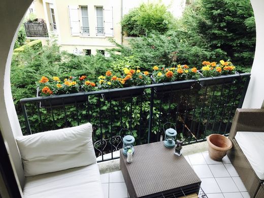 Apartamento - Le Plessis-Robinson, Hauts-de-Seine