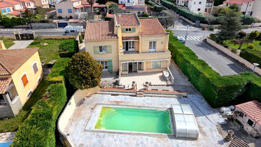 Luxus-Haus in Vitrolles, Bouches-du-Rhône