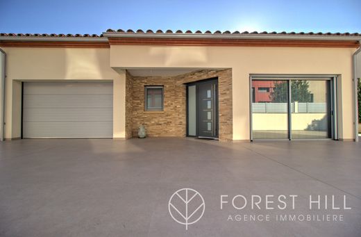 Luxury home in Ceret, Pyrénées-Orientales