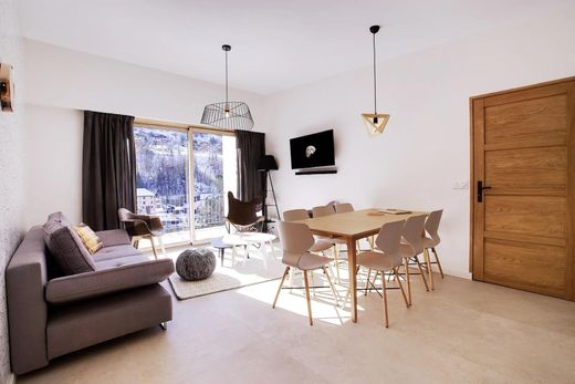 Apartment / Etagenwohnung in Brides-les-Bains, Savoy