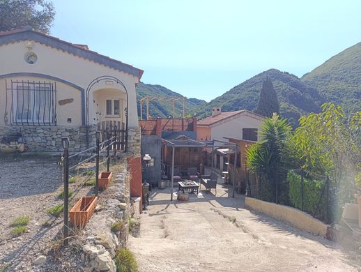 Casa de lujo en Peille, Alpes Marítimos