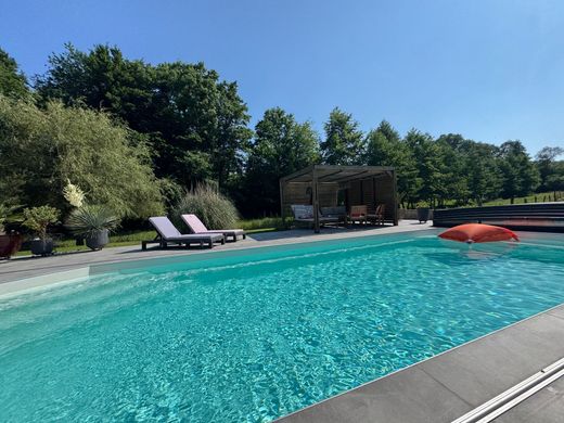 Luxe woning in Châlonvillars, Haute-Saône