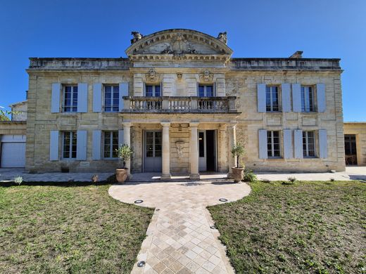 Luxe woning in Villenave-d'Ornon, Gironde