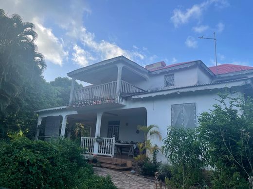 Casa di lusso a Capesterre-Belle-Eau, Guadeloupe