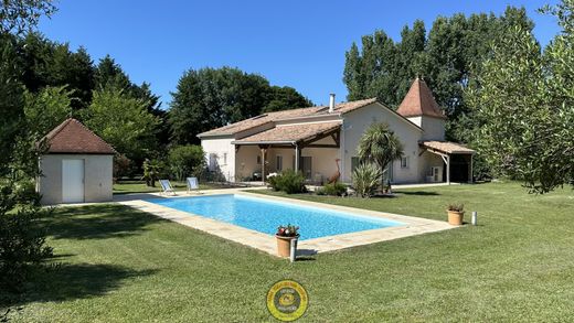 Maison de luxe à Buzet-sur-Baïse, Lot-et-Garonne