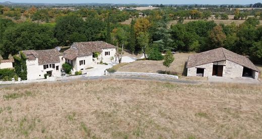 Casa di lusso a Pern, Lot