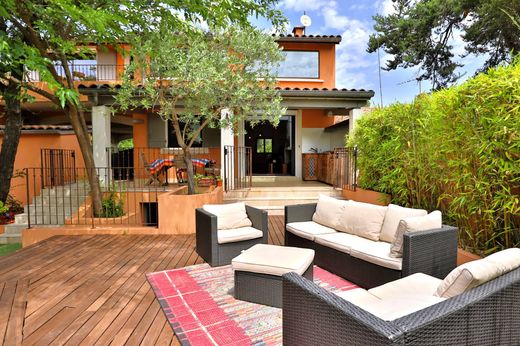 Luxury home in Roussillon, Vaucluse